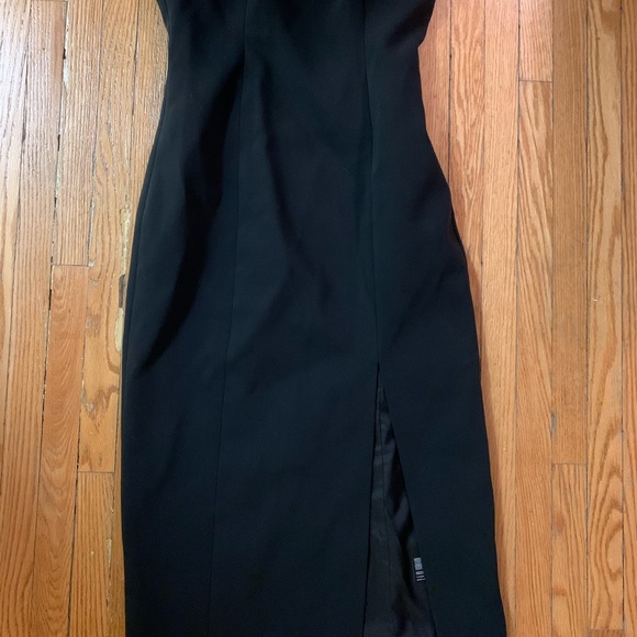 Finders keepers strapless dress with slit - Picture 2 of 3